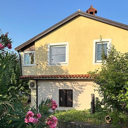 Quiet Countryside Apartments Near The City And The Sea Κόπερ Εξωτερικό φωτογραφία